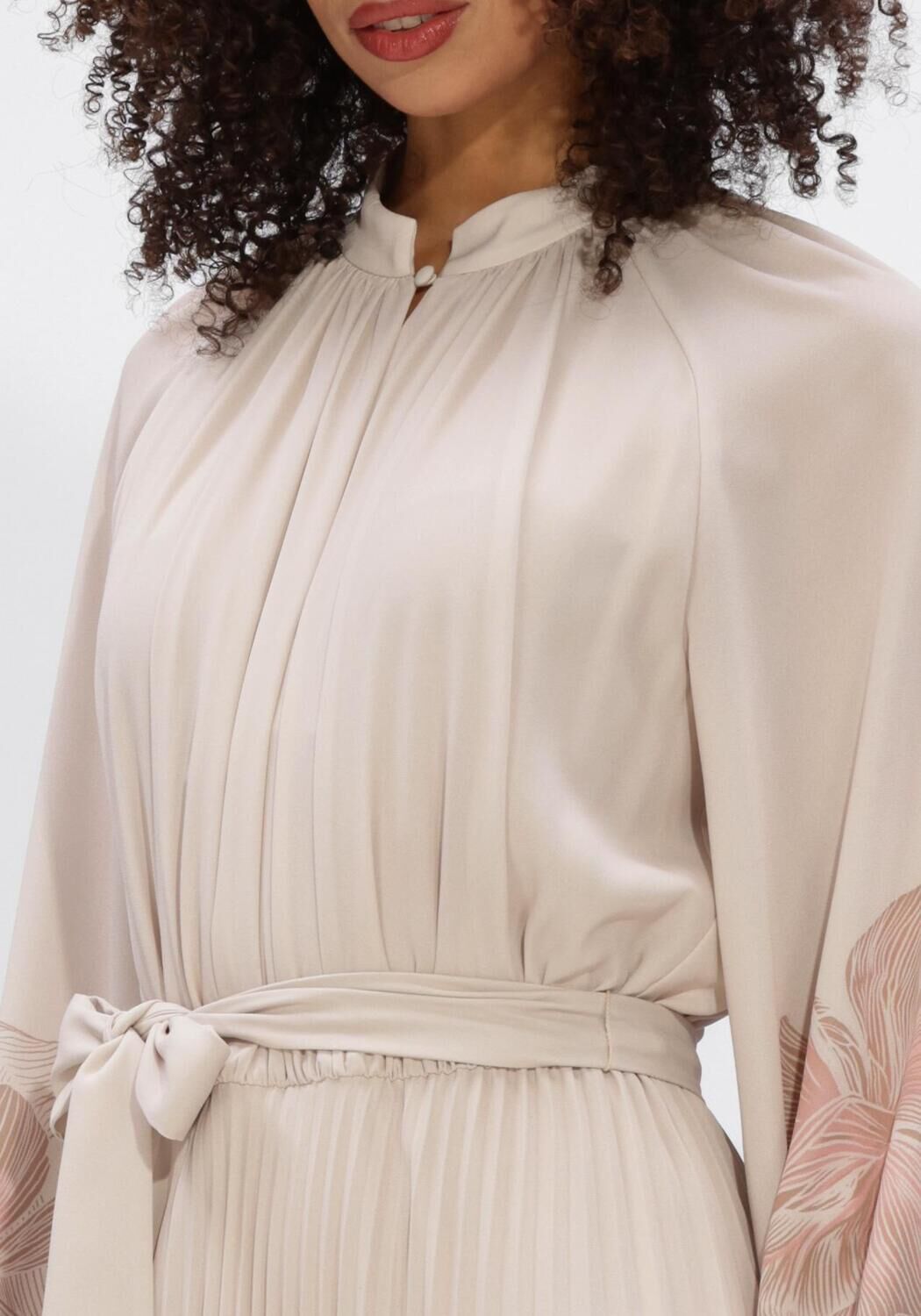 Beige MARC CAIN COLLECTION Maxi jurk AC 21.05 W07 - large