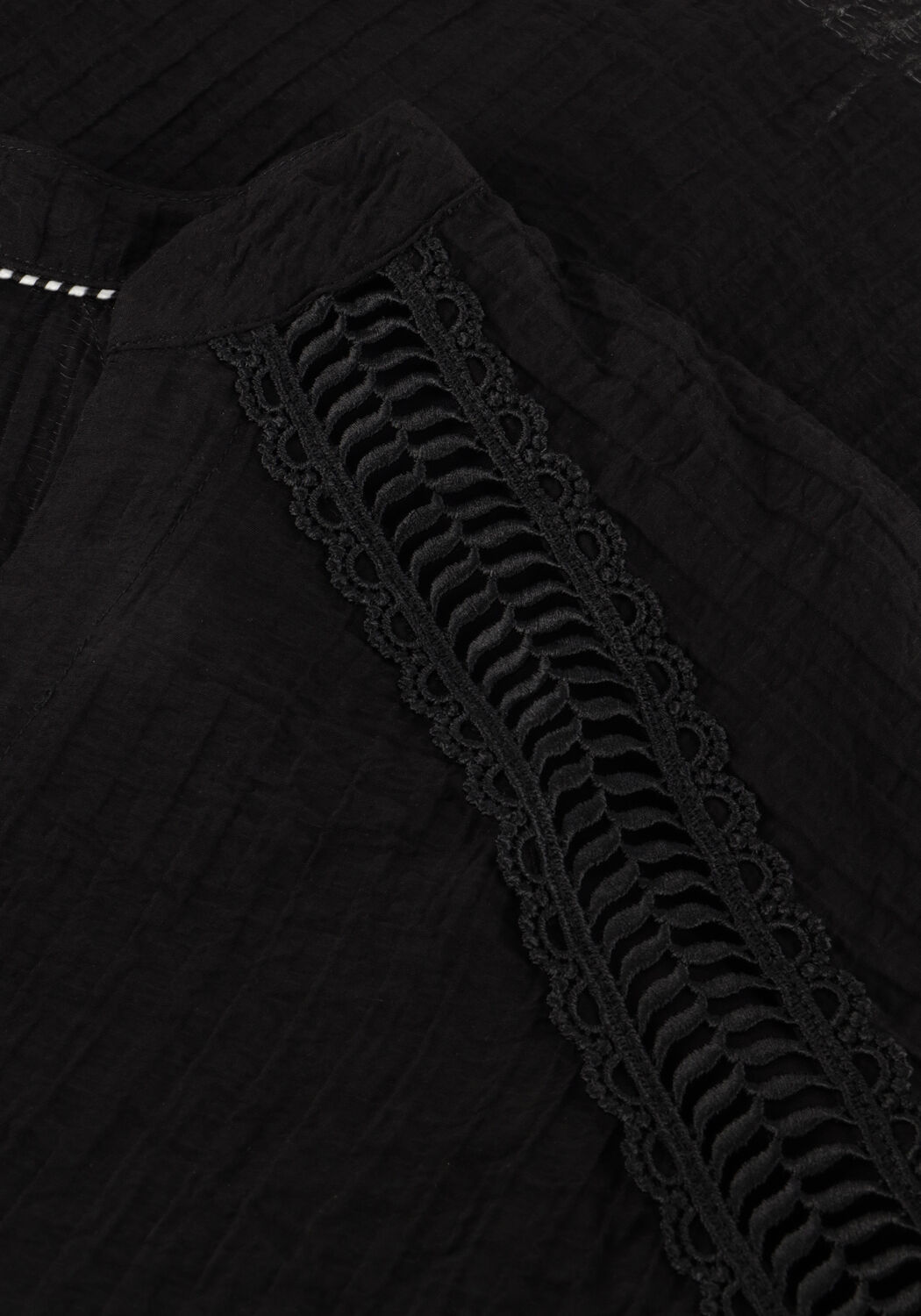 Zwarte CO'COUTURE Blouses SHINA LACE V-SHIRT - large