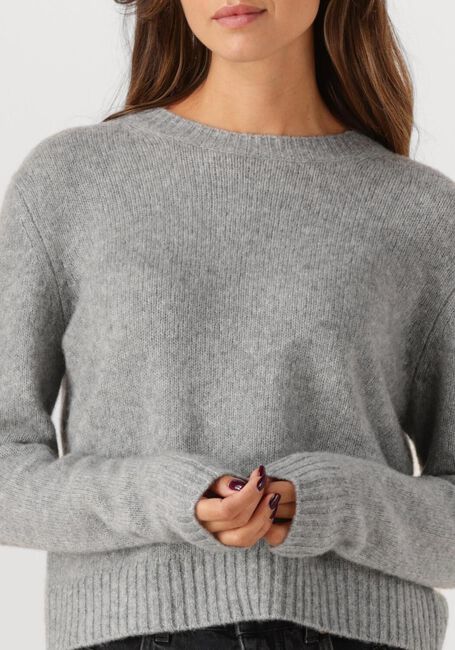 Lichtgrijze LISA YANG Trui MIRA SWEATER - large