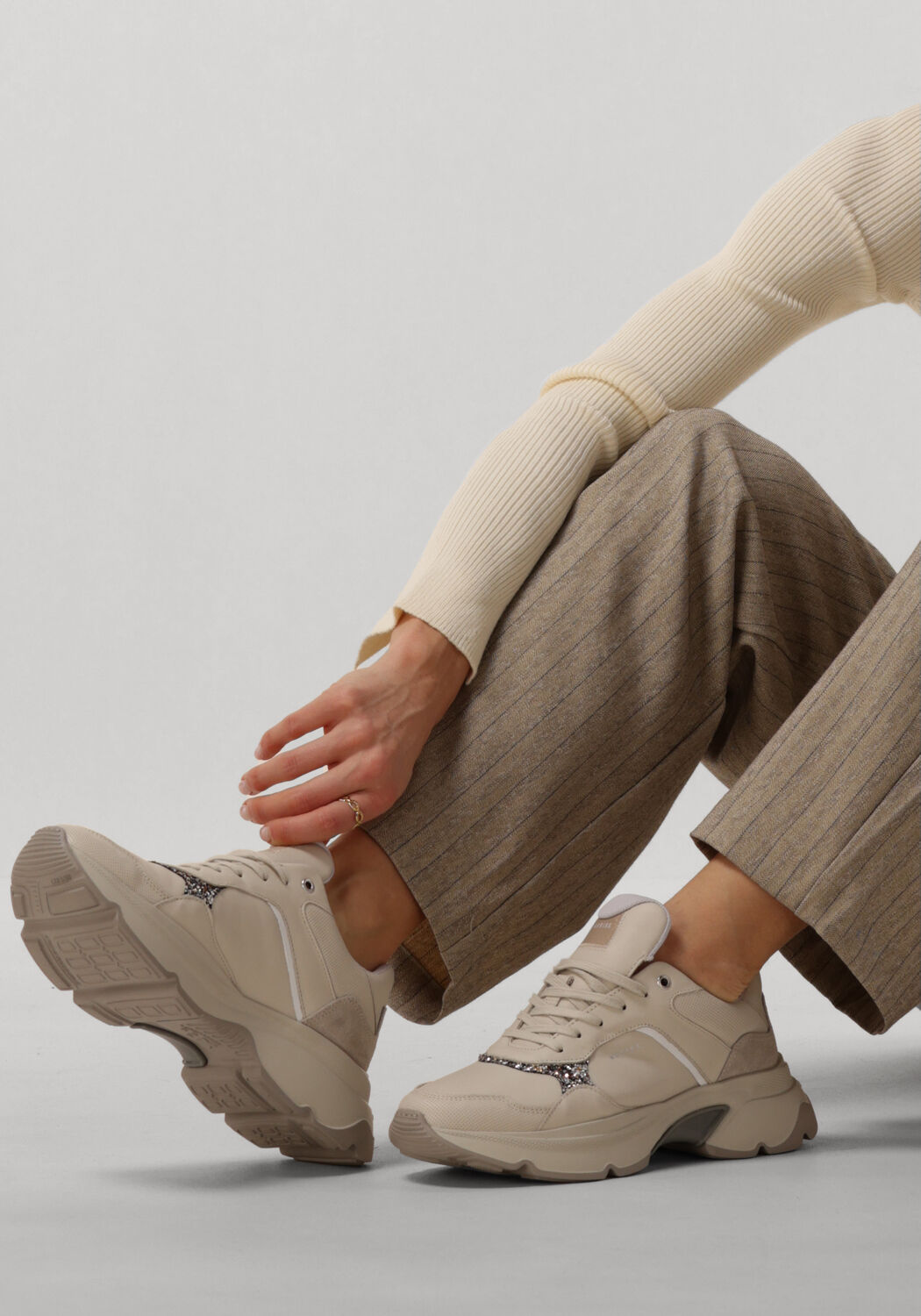 Taupe NUBIKK Lage sneakers ROSS JADEN - large