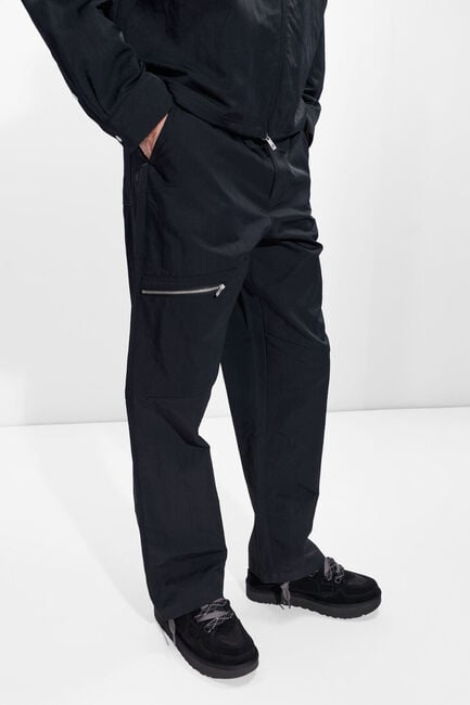 Zwarte REPRESENT Cargobroeken NYLON WORKWEAR PANT Zwarte REPRESENT Cargobroeken NYLON WORKWEAR PANT - large