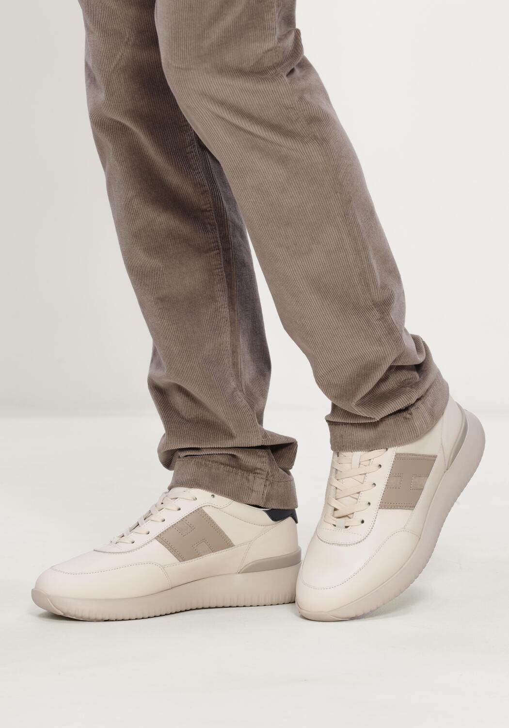 Witte HOGAN Lage sneakers H709 ALLACCIATO H BANDA - large