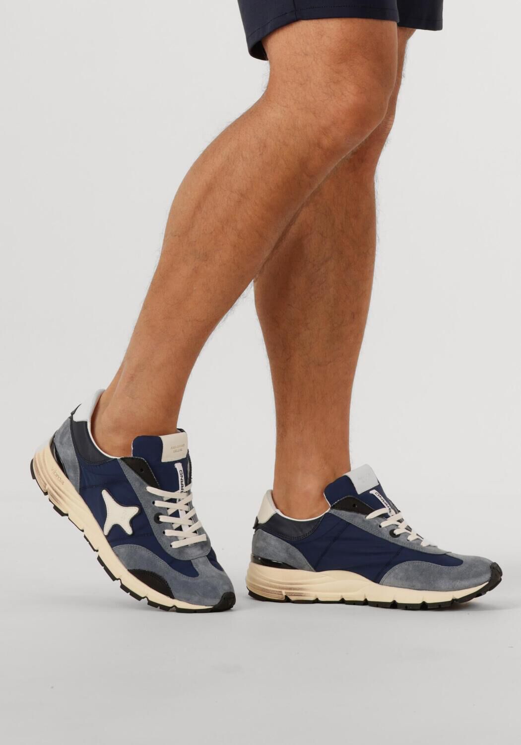 Donkerblauwe AMA BRAND DELUXE Lage sneakers URBAN - large