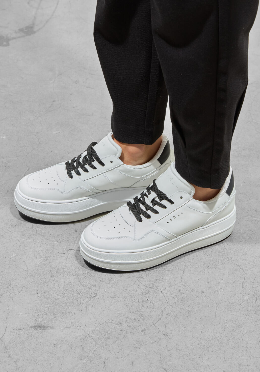 Witte HOGAN Lage sneakers H670 ALLACCIATO - large