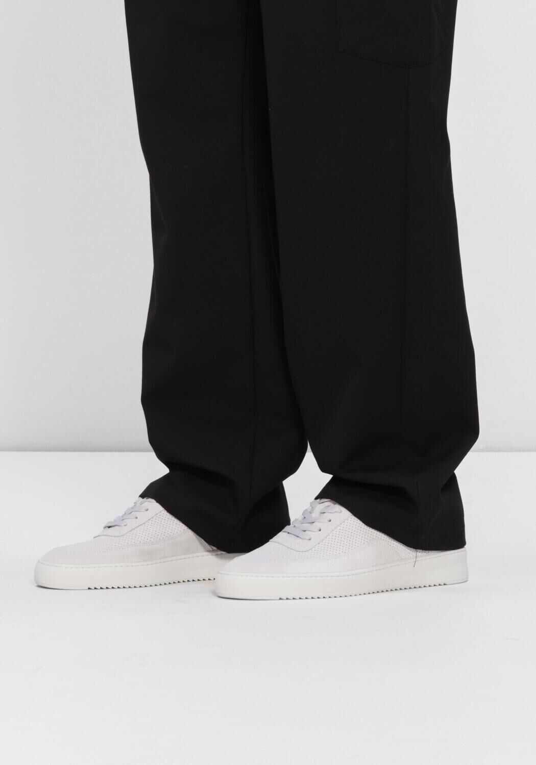 Witte FILLING PIECES Lage sneakers MONDO SUEDE PERFORATED - large