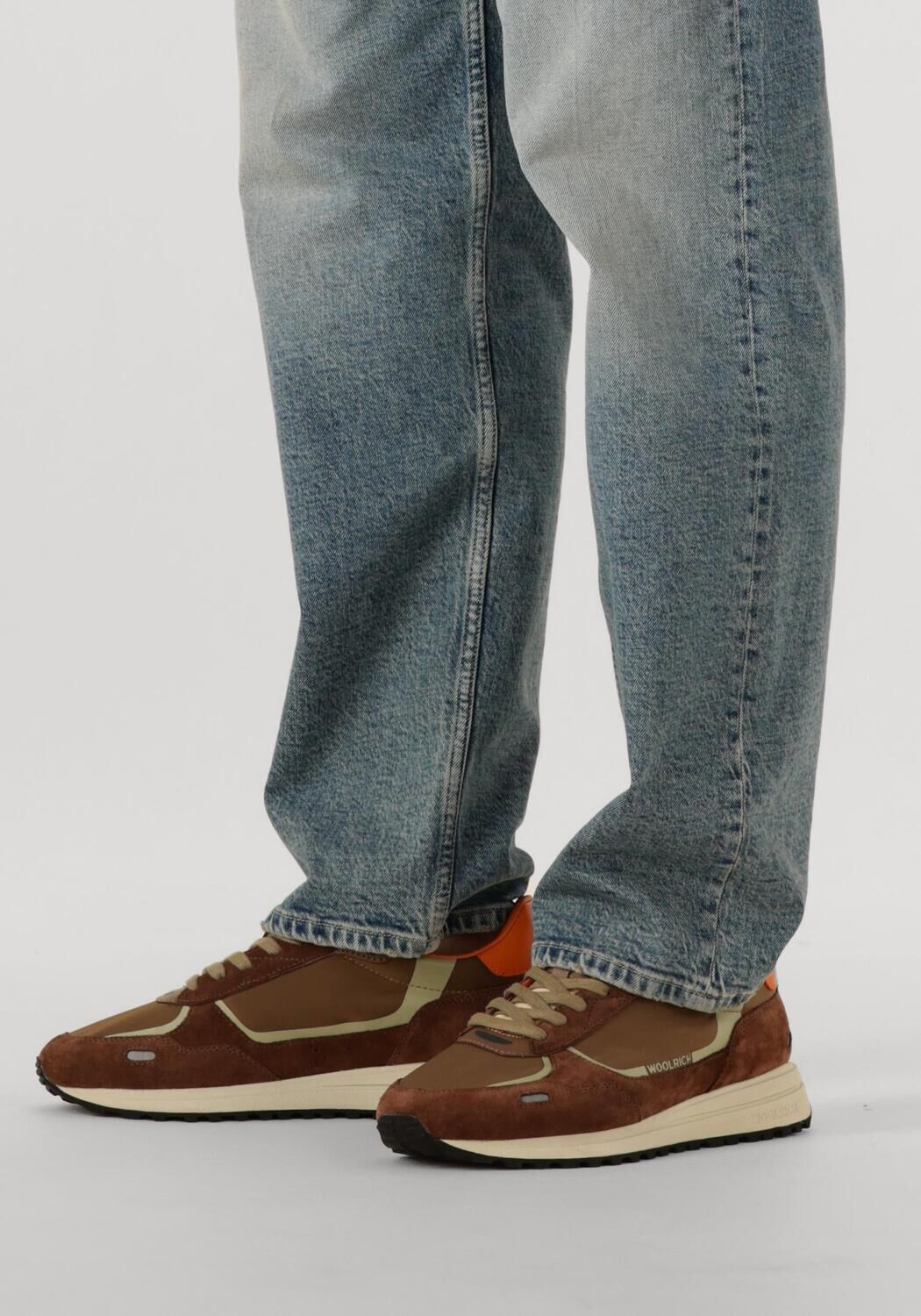 Bruine WOOLRICH Lage sneakers RETRO SNEAKER MAN CAMOSCIO - large