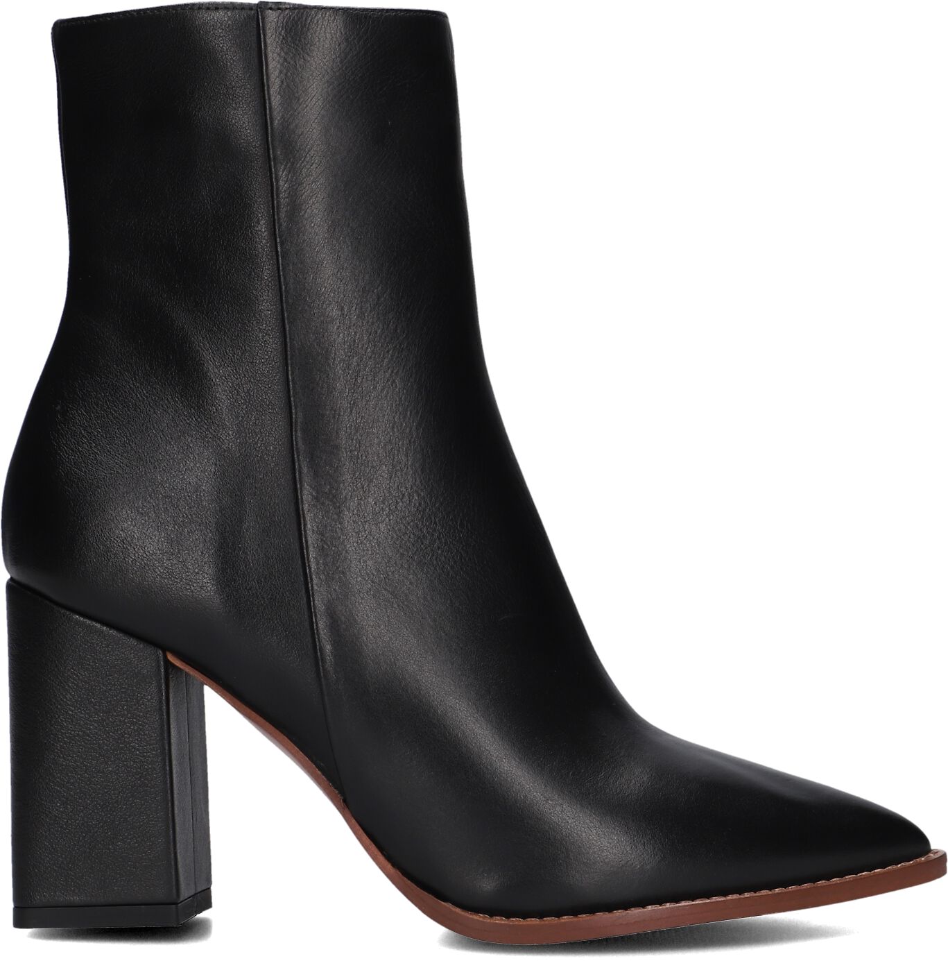 Lina Locchi Enkellaarsjes
Dames 46994, Maat: 40, Materiaal: Leer, Kleur: Zwart