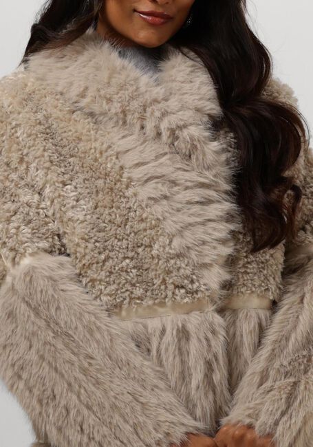 Ecru BEAUMONT Faux fur jas KAIA - large