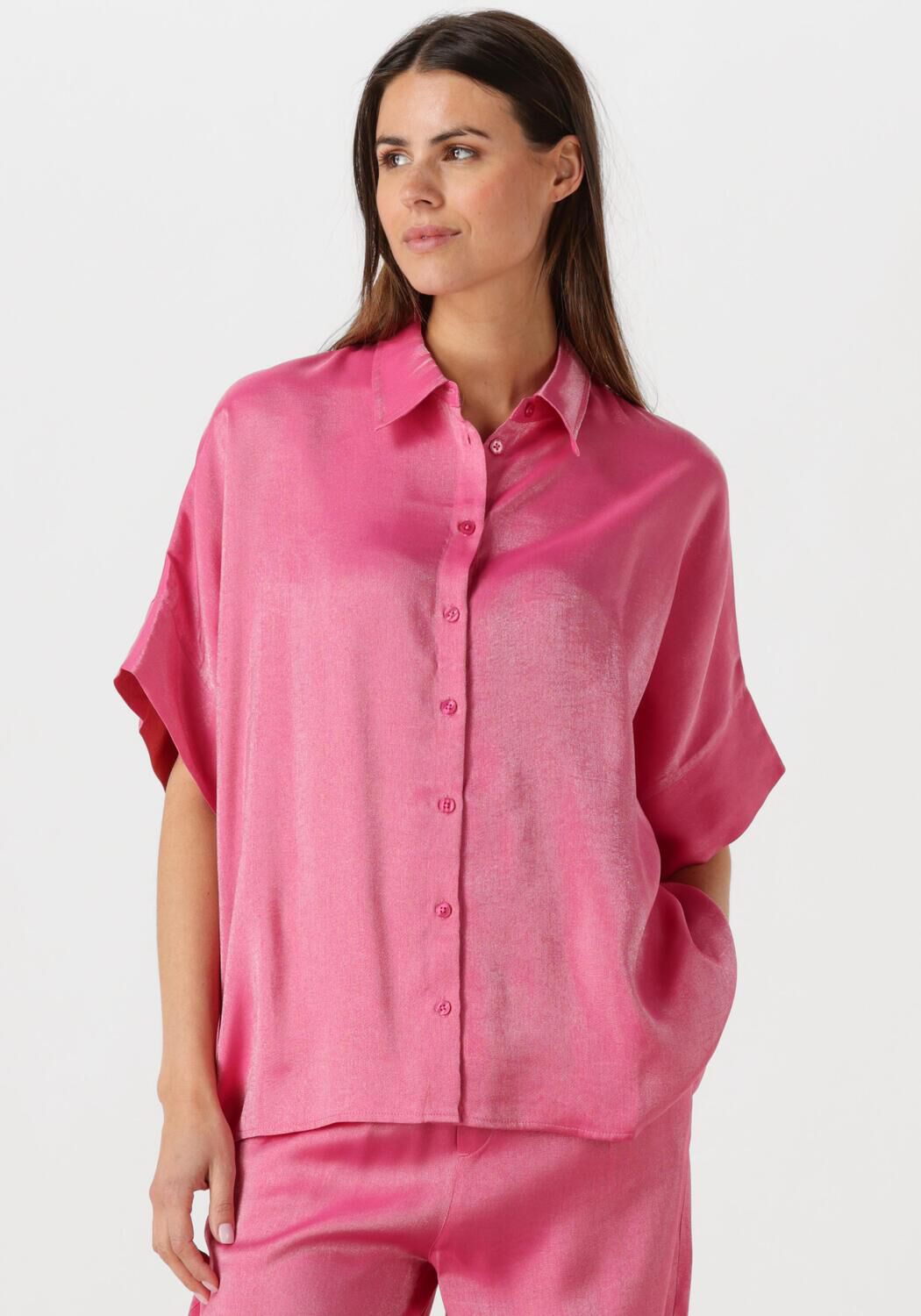Alix the Label Blouse Dames Ladies Woven Shine Boxy Blouse, Maat: M/L, Kleur: Roze