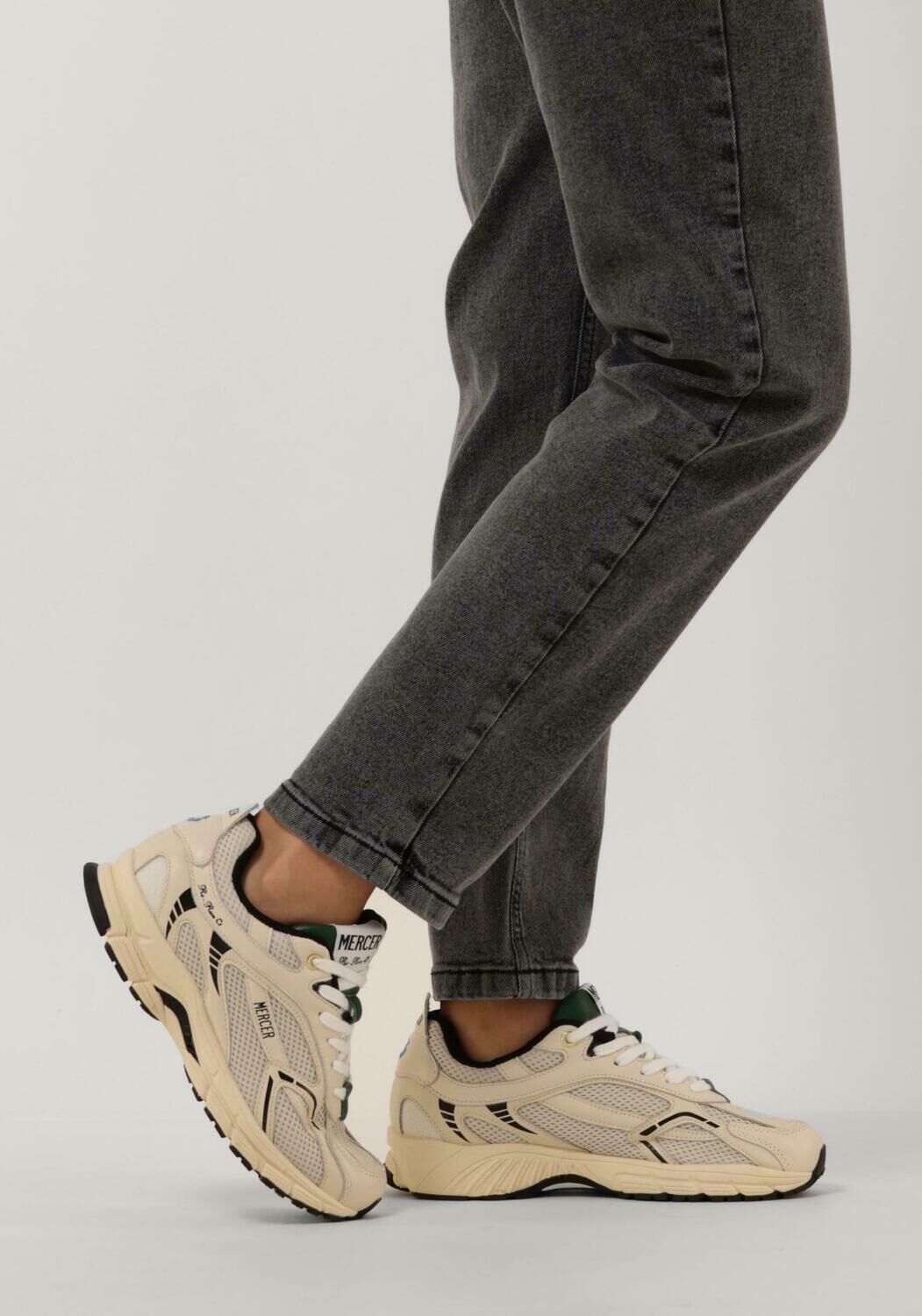 Beige MERCER AMSTERDAM Lage sneakers THE RE-RUN V2 DAMES - large