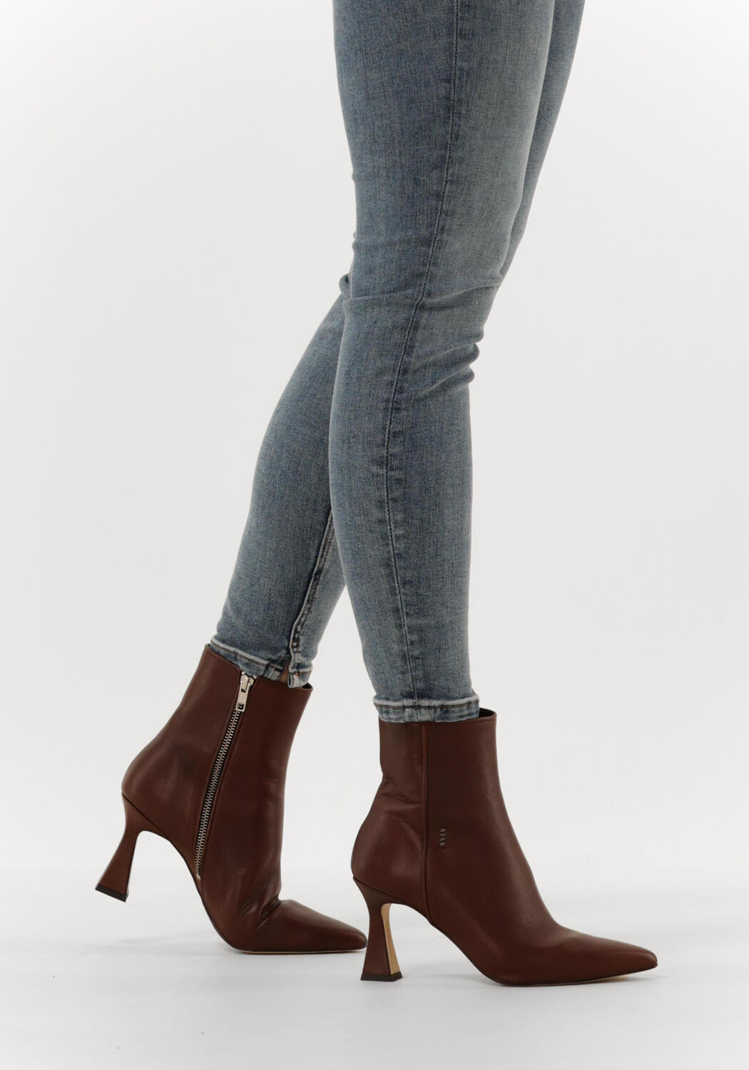 Bruine NUBIKK Enkellaarsjes ACE YADA - large