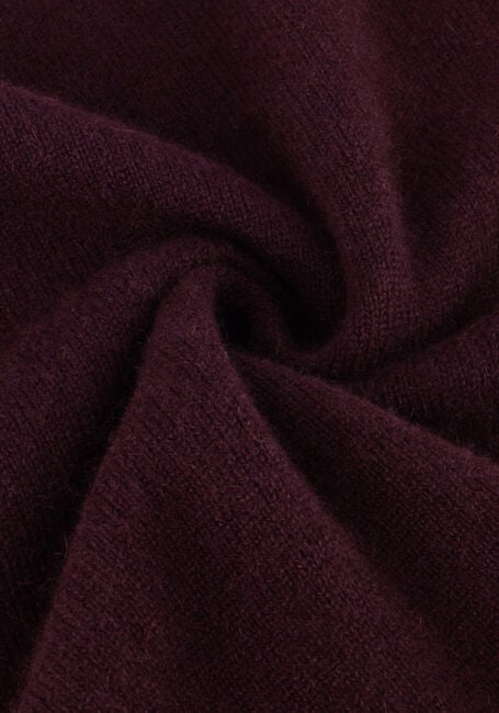 LISA YANG CILA T-SHIRT - large