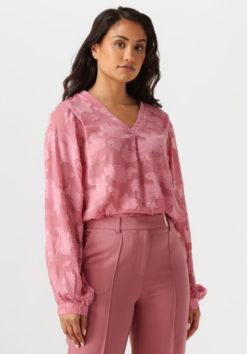 AAIKO Blouse
Dames Alana Chiffon Flower Pes 509, Maat: L, Kleur: Roze