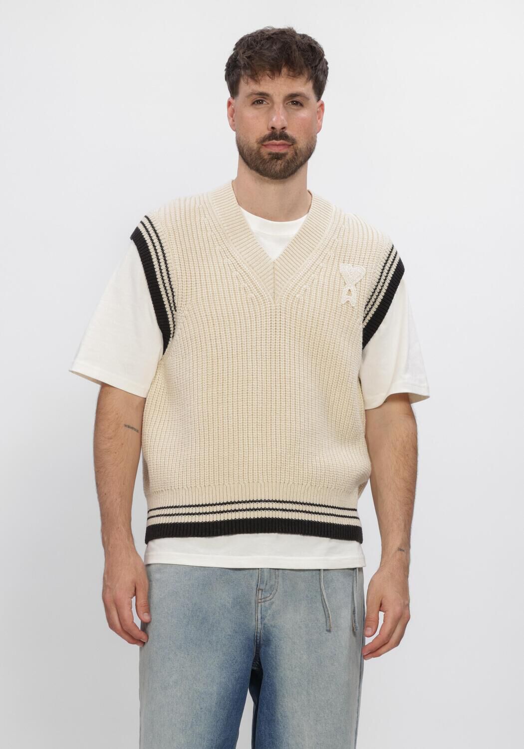 Ecru AMI PARIS Spencer V NECK SLEEVELESS SWEATER WITH AMI DE COEUR PATCH - large