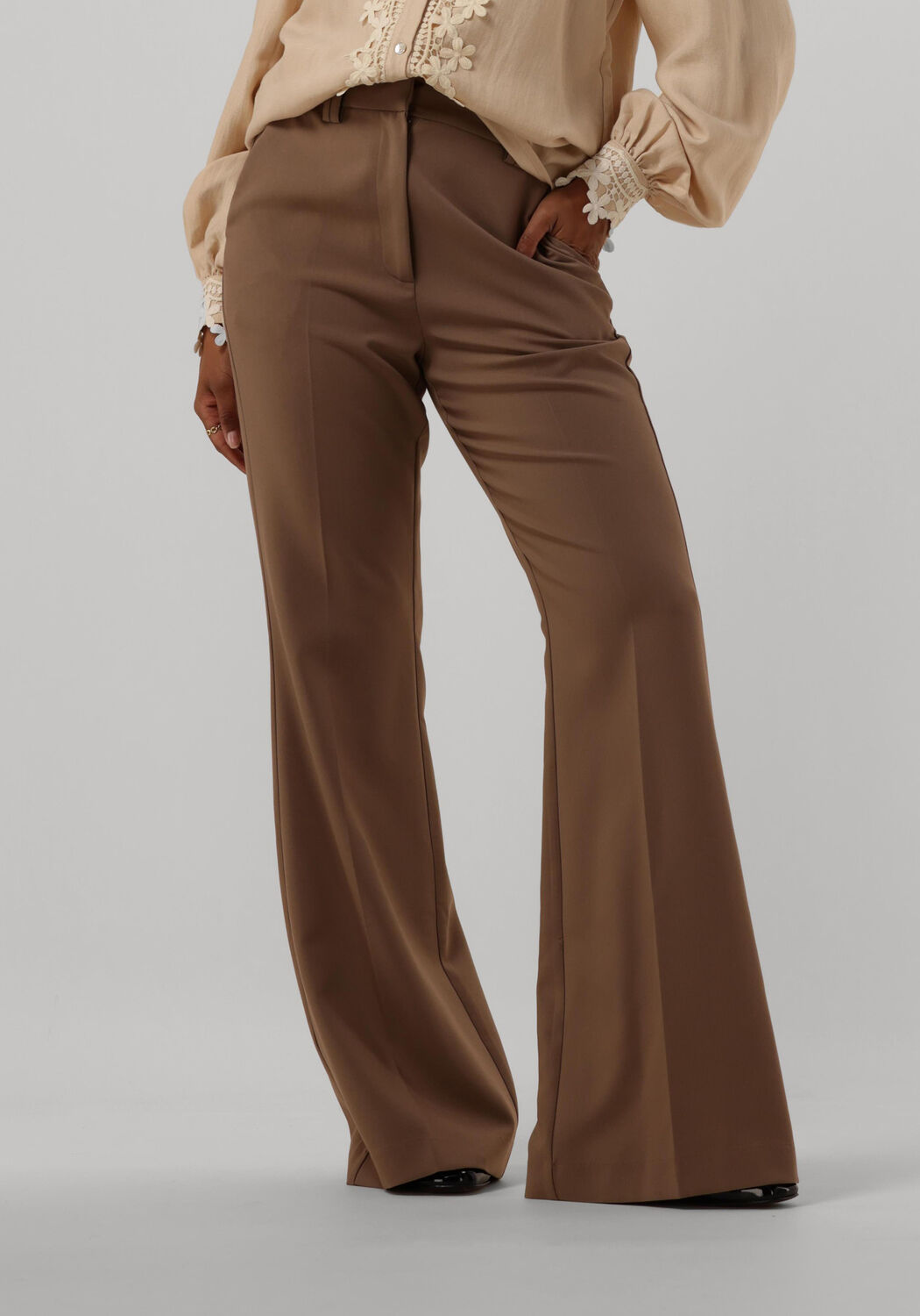 AAIKO Pantalon Dames Tarina Vis 344, Maat: XS, Kleur: Taupe