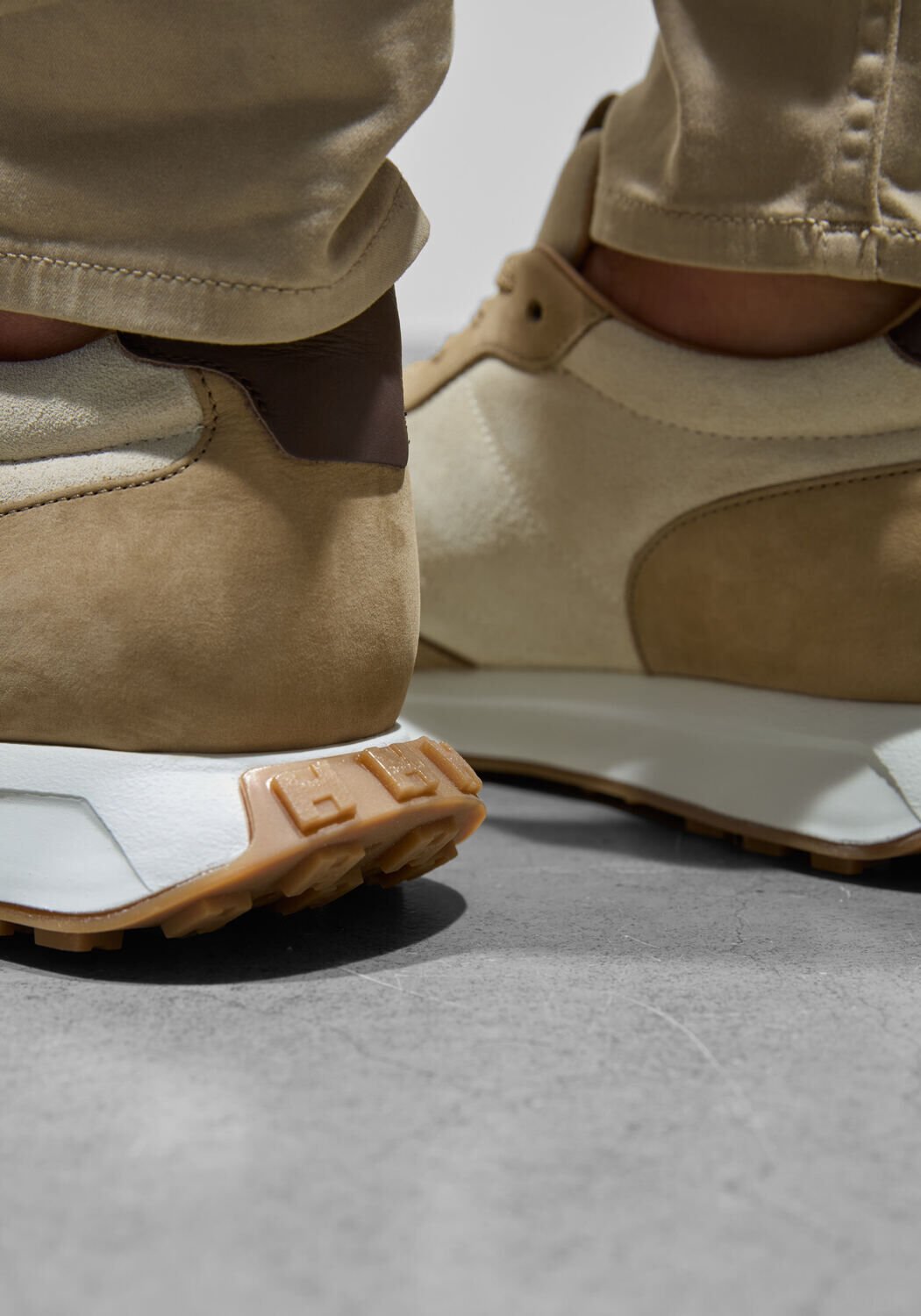 Bruine HOGAN Lage sneakers H601 ALLACCIATO - large