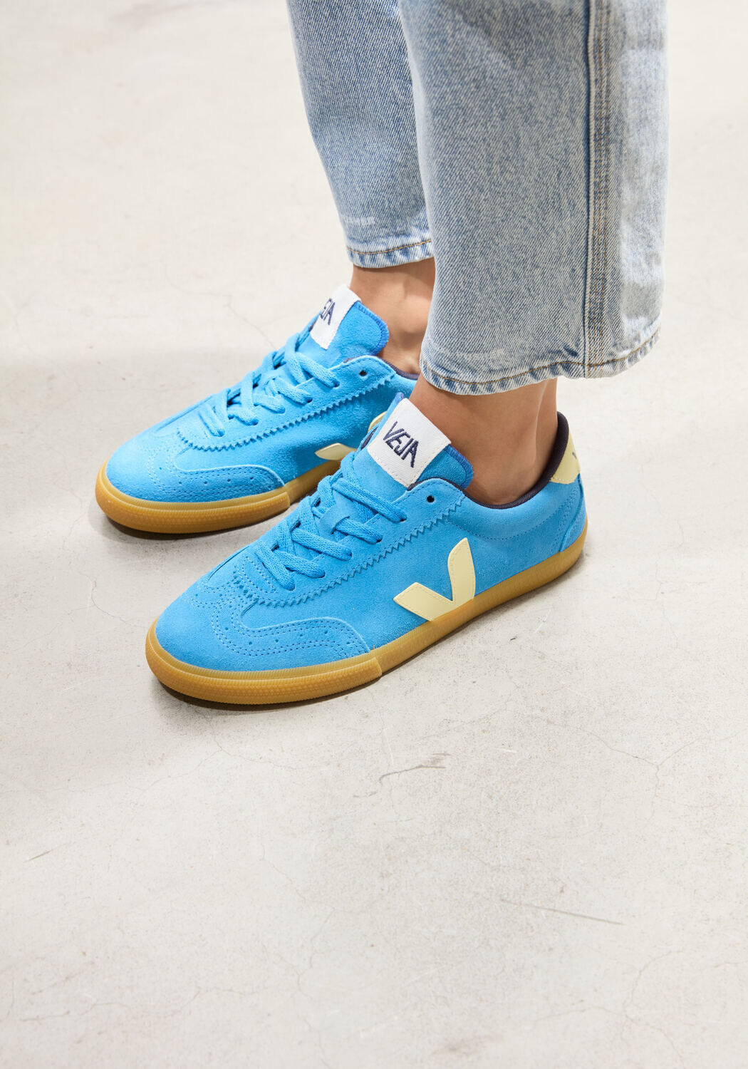 Blauwe VEJA Lage sneakers VOLLEY - medium