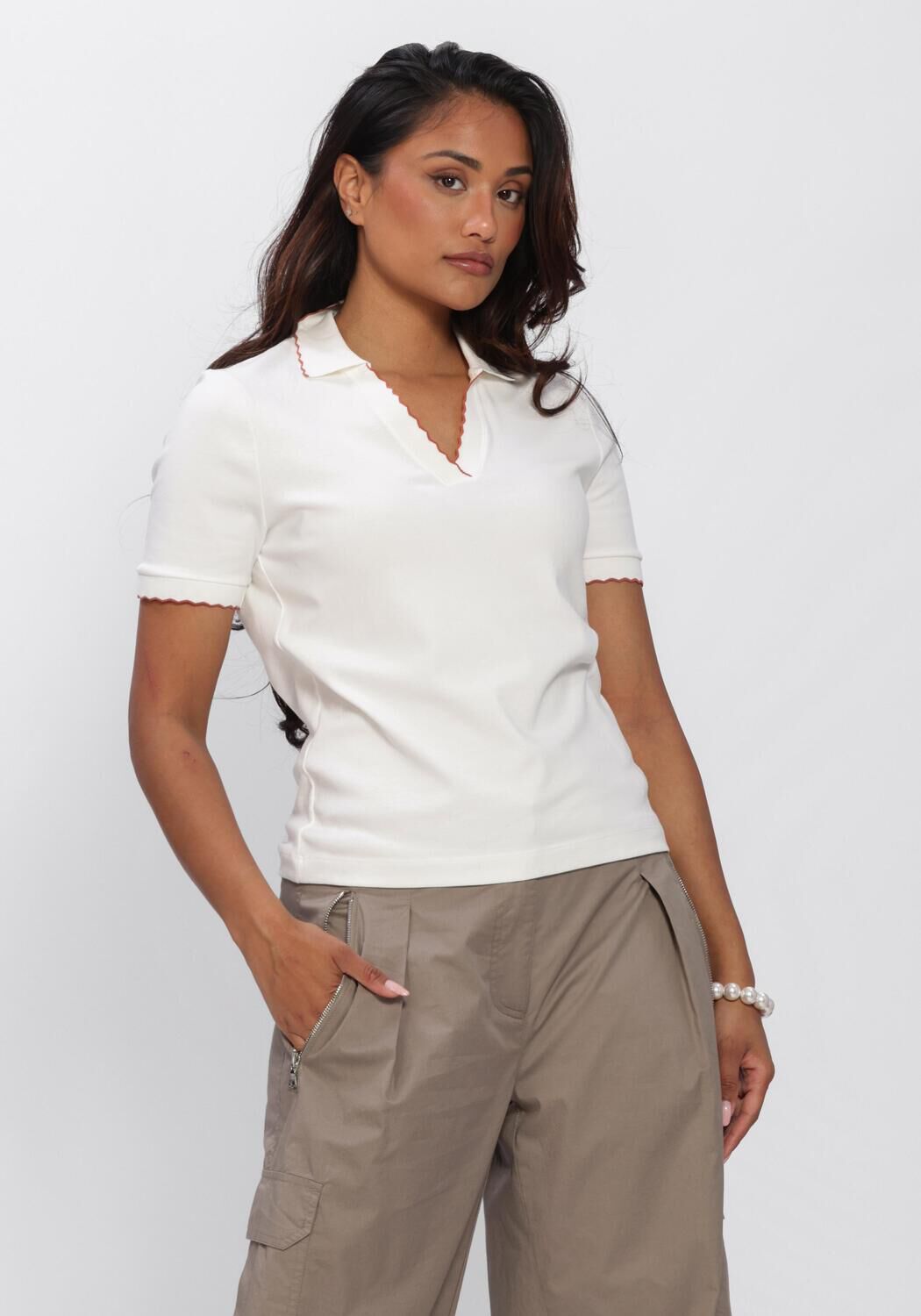 Gebroken wit MARC CAIN COLLECTION Tops & T-shirts AC 53.09 J15 - large