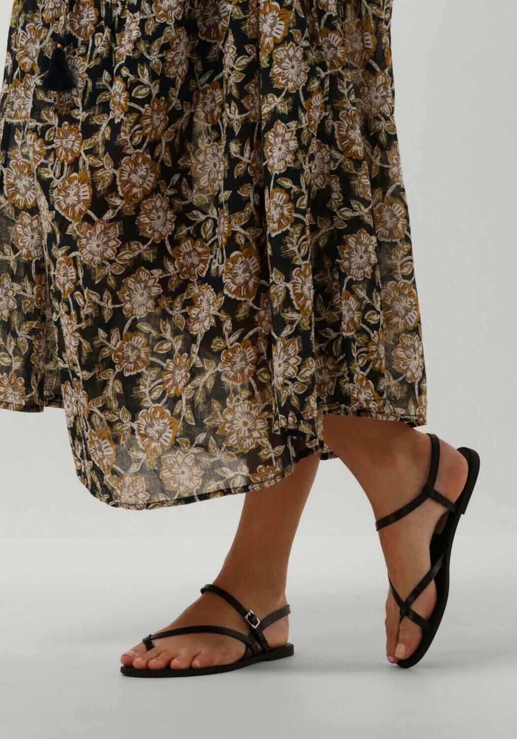 Zwarte VAGABOND SHOEMAKERS Sandalen TIA 2.0 5531 - large