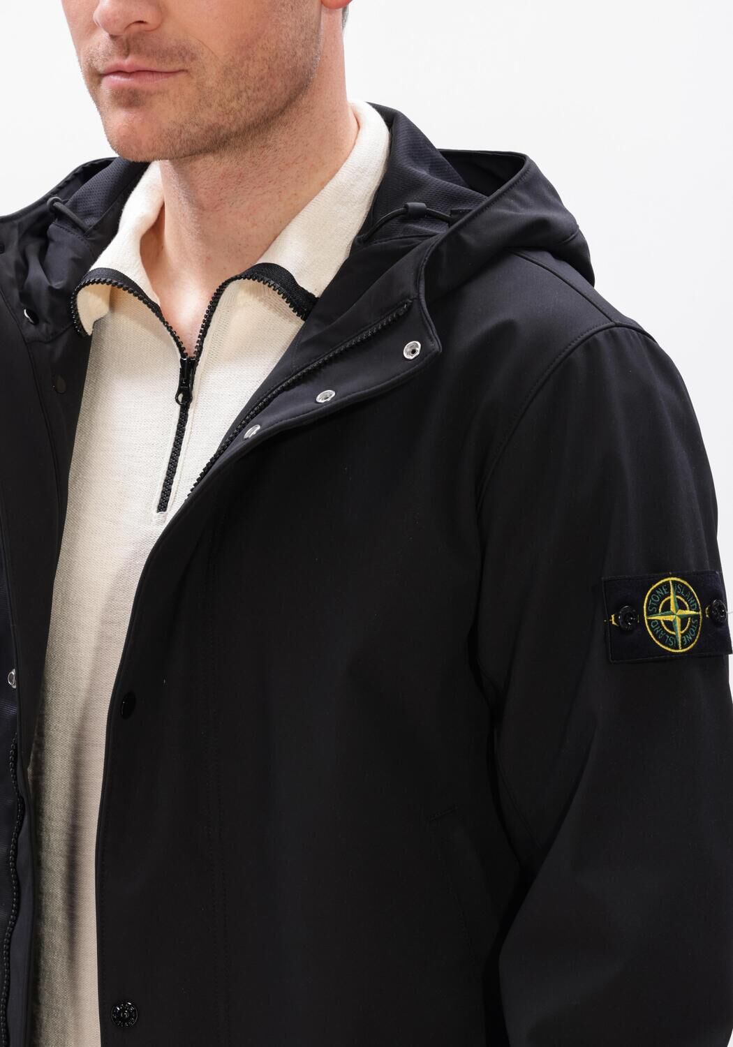 Zwarte STONE ISLAND Jack SHORT PARKA S0A22 - large