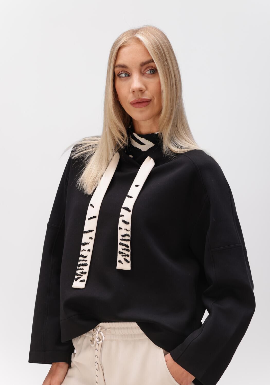 Zwarte MARC CAIN SPORTS Sweater AS 44.11 J09 - large