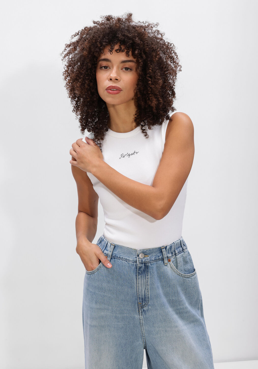 Witte AXEL ARIGATO Trui SCOOP RIBBED TANK - large