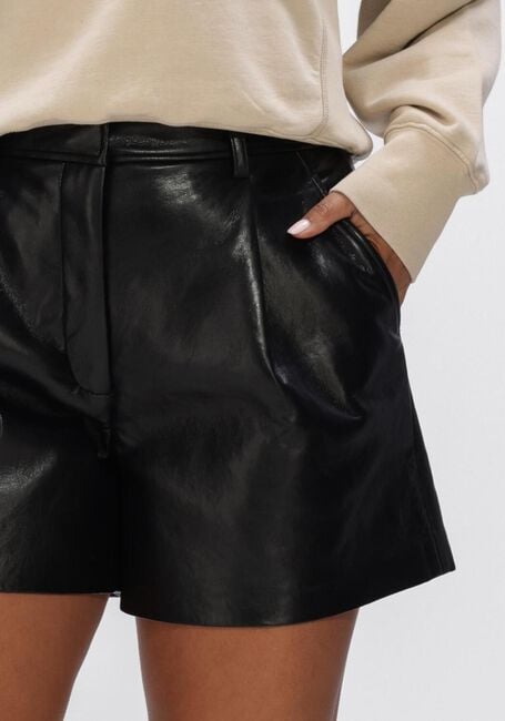 Zwarte ANINE BING Broeken TRENT SHORT BLACK RECYCLED LEATHER - large