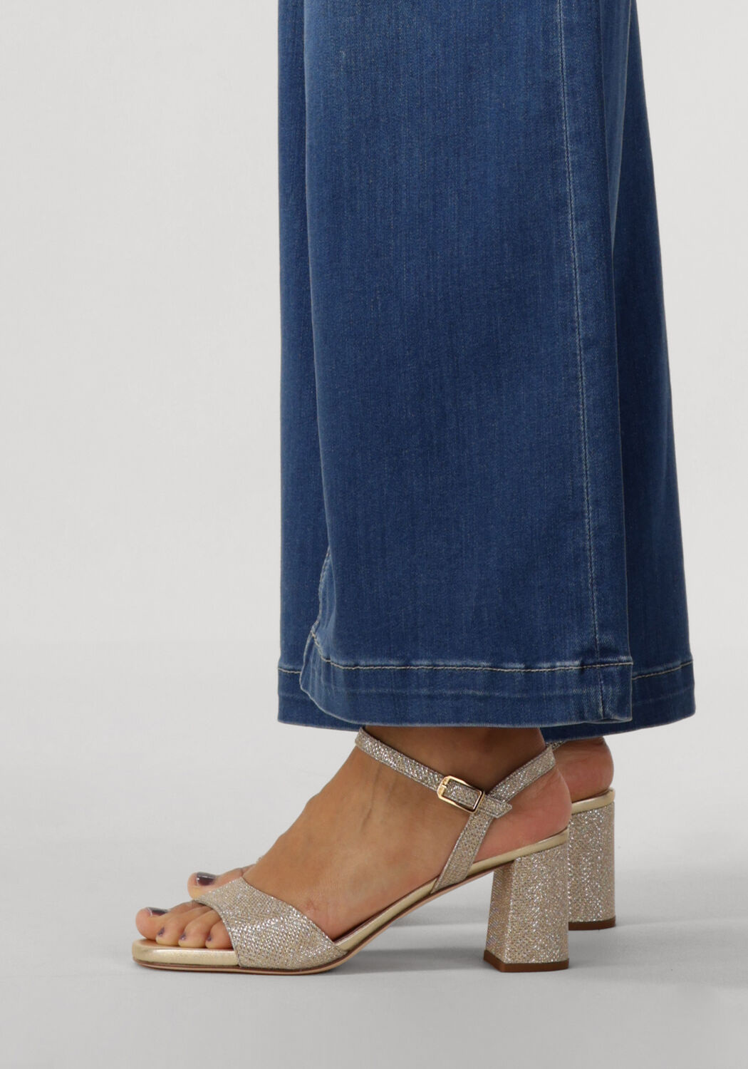 Gouden UNISA Sandalen met hak MORATY - large