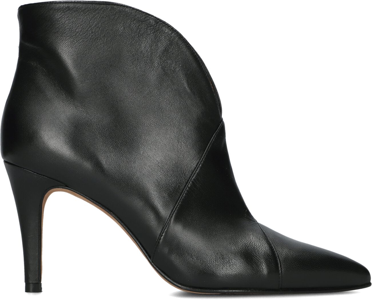 Toral Enkellaarsjes
Dames 12601, Maat: 42, Materiaal: Leer, Kleur: Zwart