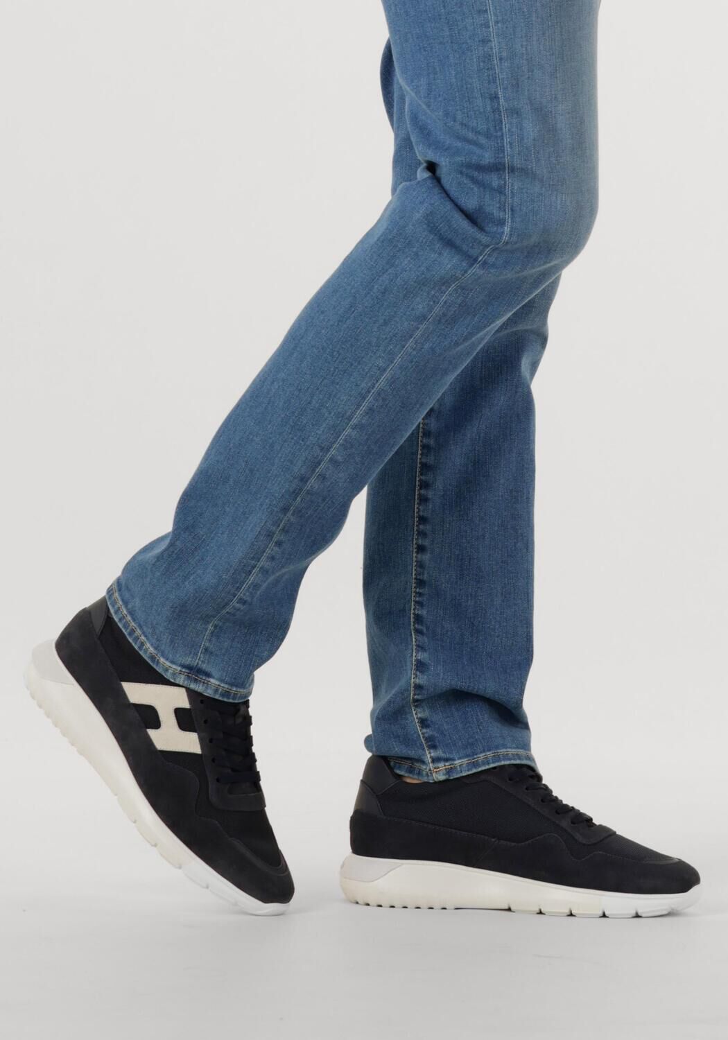 Donkerblauwe HOGAN Lage sneakers INTERACTIVE3 ALLACCIATO PELLE - large