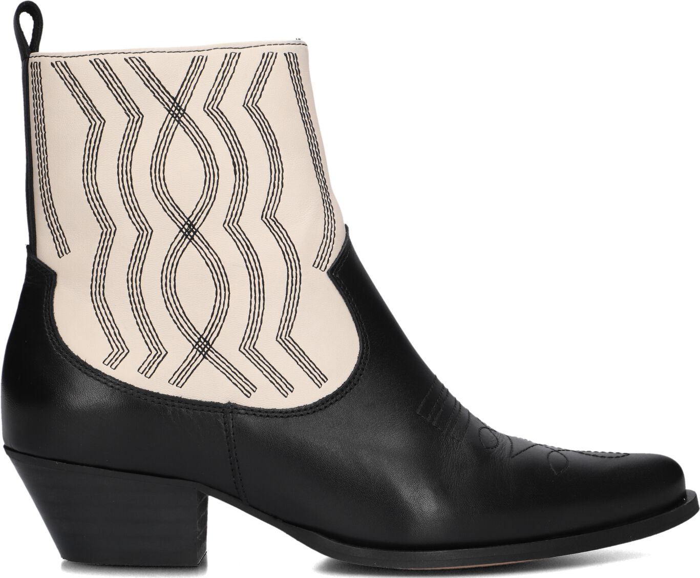 Toral Enkellaarsjes
Dames Blues, Maat: 39, Materiaal: Leer, Kleur: Zwart
