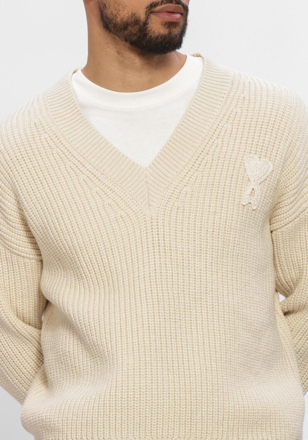 Ecru AMI PARIS Trui V NECK SWEATER WITH AMI DE COEUR AND AMI PARIS PATCHES - large