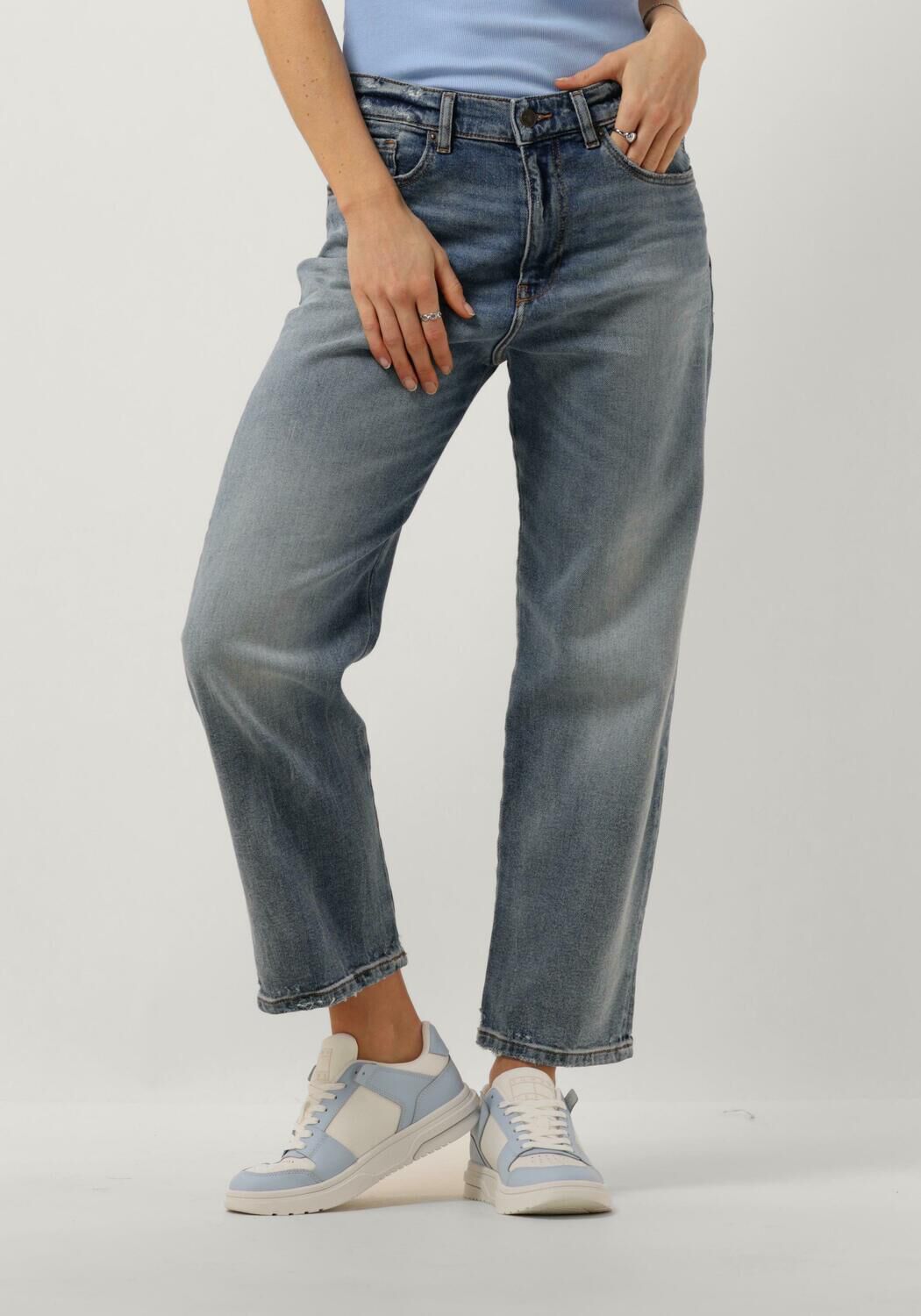 Mom jeans diesel store