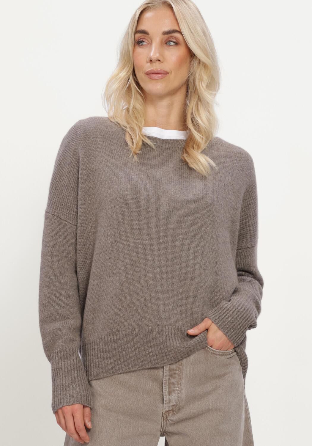 Taupe LISA YANG Trui MILA SWEATER - large