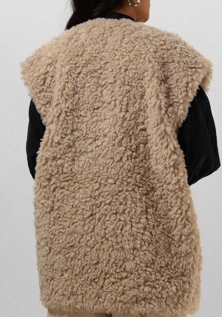 Ecru RUBY TUESDAY Gilet CHRISSIE FAKE FUR LONG GILET - large