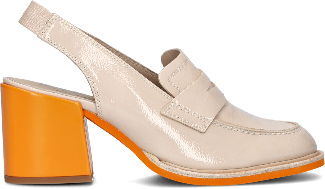 Pertini Loafers
Dames 33053, Maat: 40, Materiaal: Leer, Kleur: Oranje