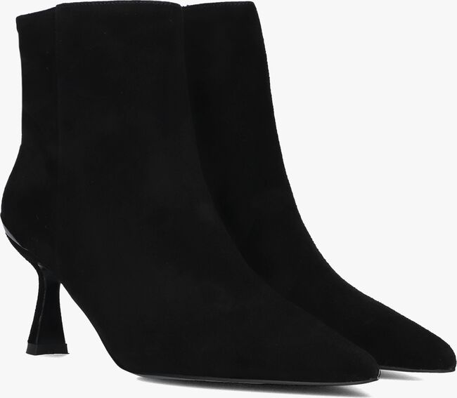 STEFANO LAURAN BOTIN STEFANO LAURAN BOTIN - large