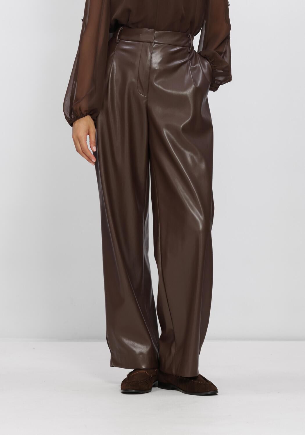 Bruine DANTE6 Wijde broek MINORA FAUX LEATHER BARREL PANTS - large