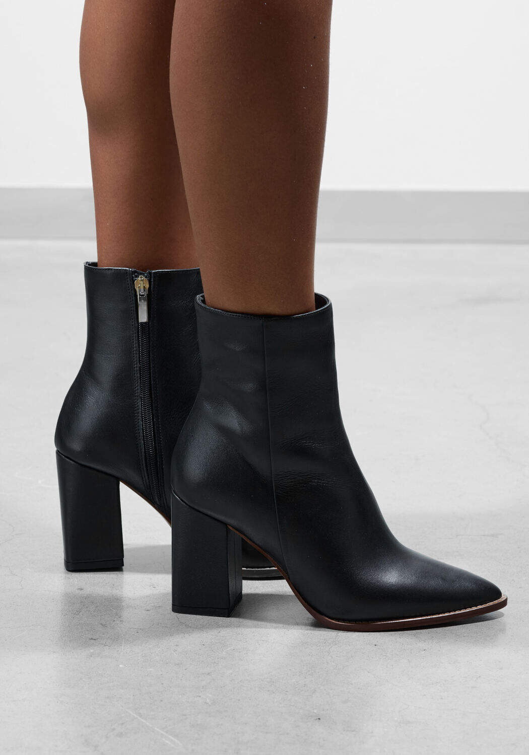 Zwarte LINA LOCCHI Enkellaarsjes 46994 - medium