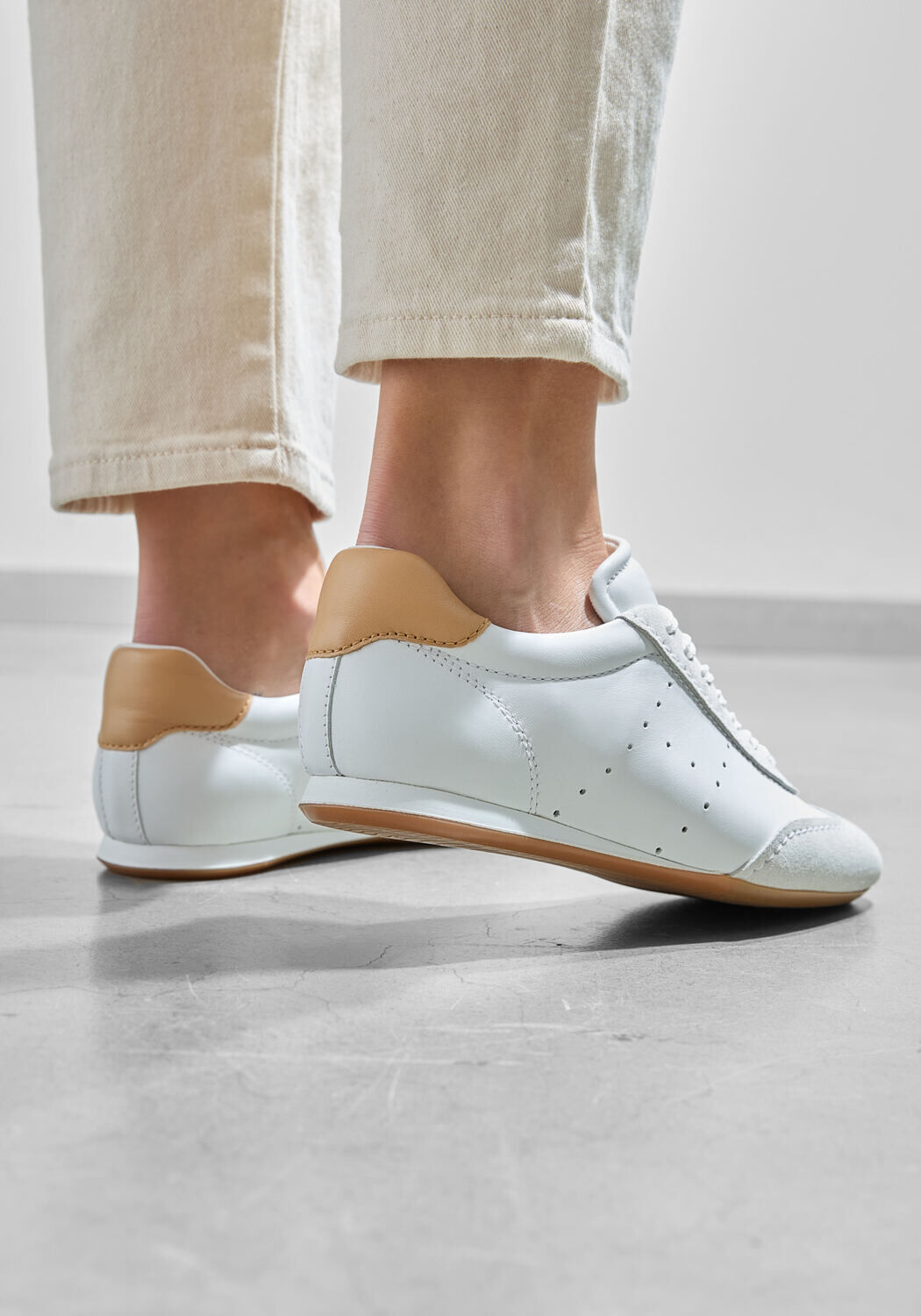 Witte HOGAN Lage sneakers HXW6760FN60 - large