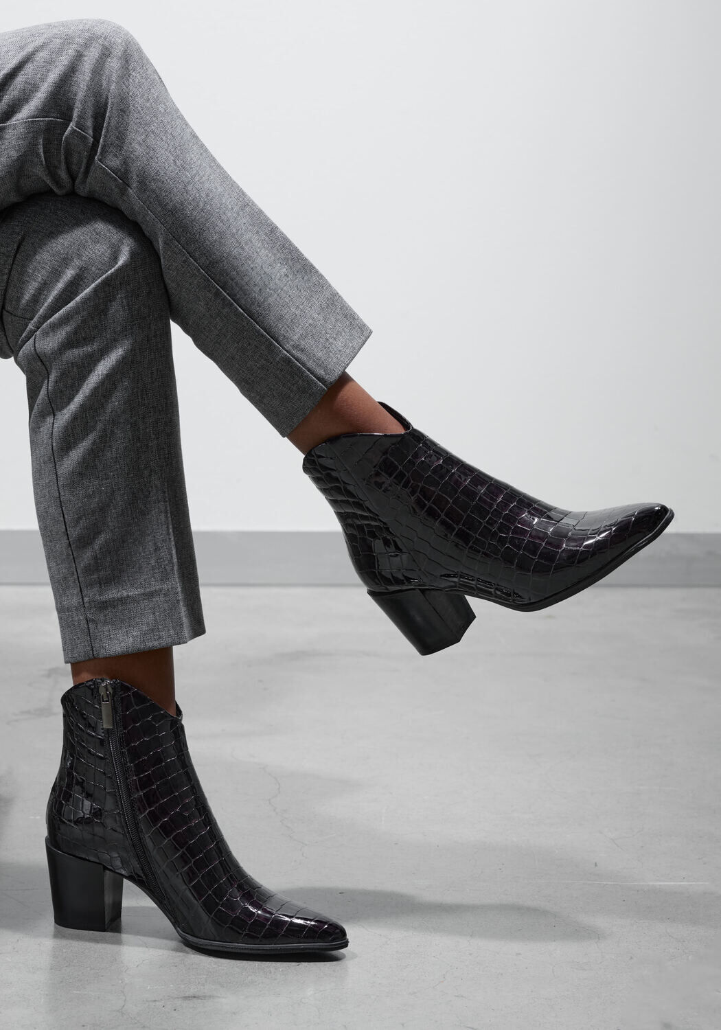 Zwarte LINA LOCCHI Enkellaarsjes AT 152 - large