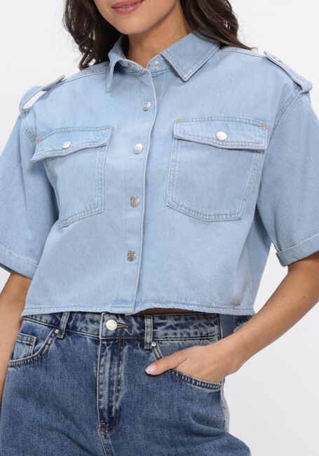 Lichtblauwe ALIX THE LABEL Blouses LADIES WOVEN FLOWY DENIM SHORTSLEEVE BLOUSE - large