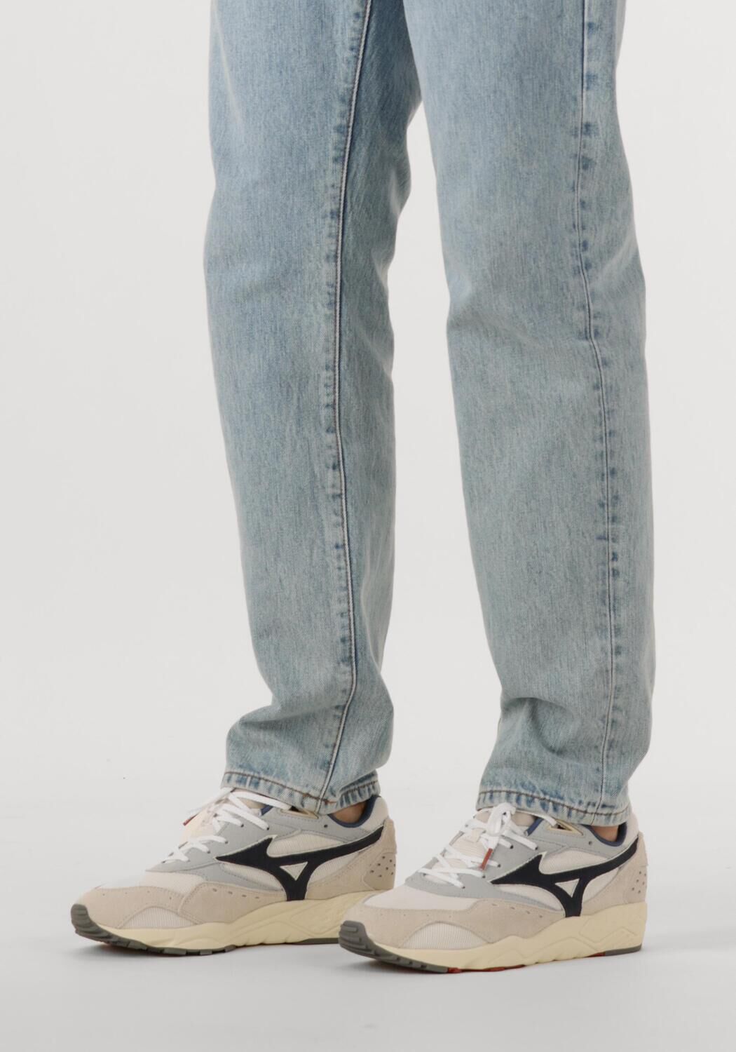 Witte MIZUNO Lage sneakers CONTENDER S.L - large