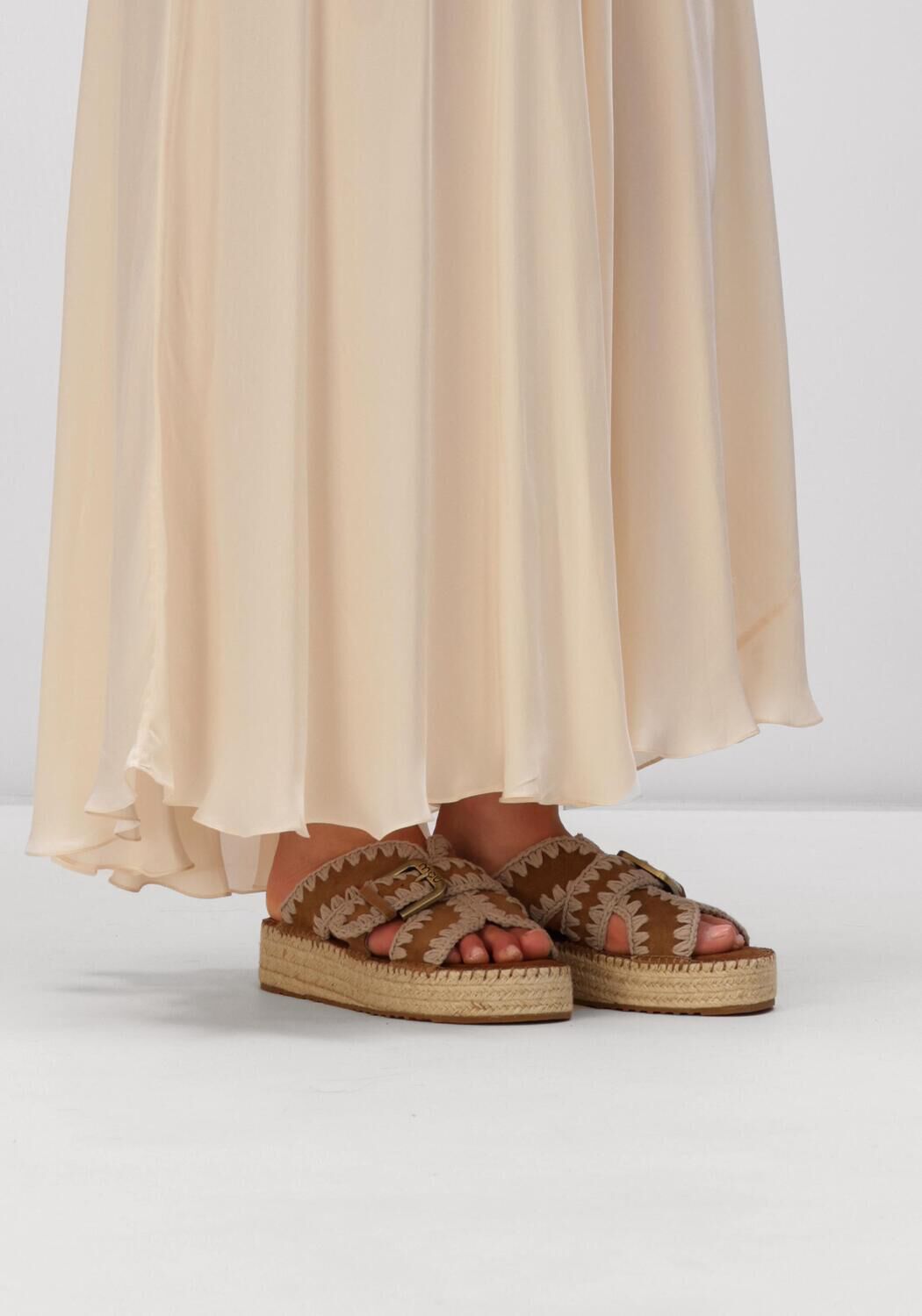 Bruine MOU Slippers JUTE SANDAL - large