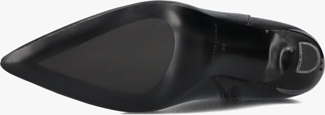 STEFANO LAURAN BOTIN STEFANO LAURAN BOTIN - large