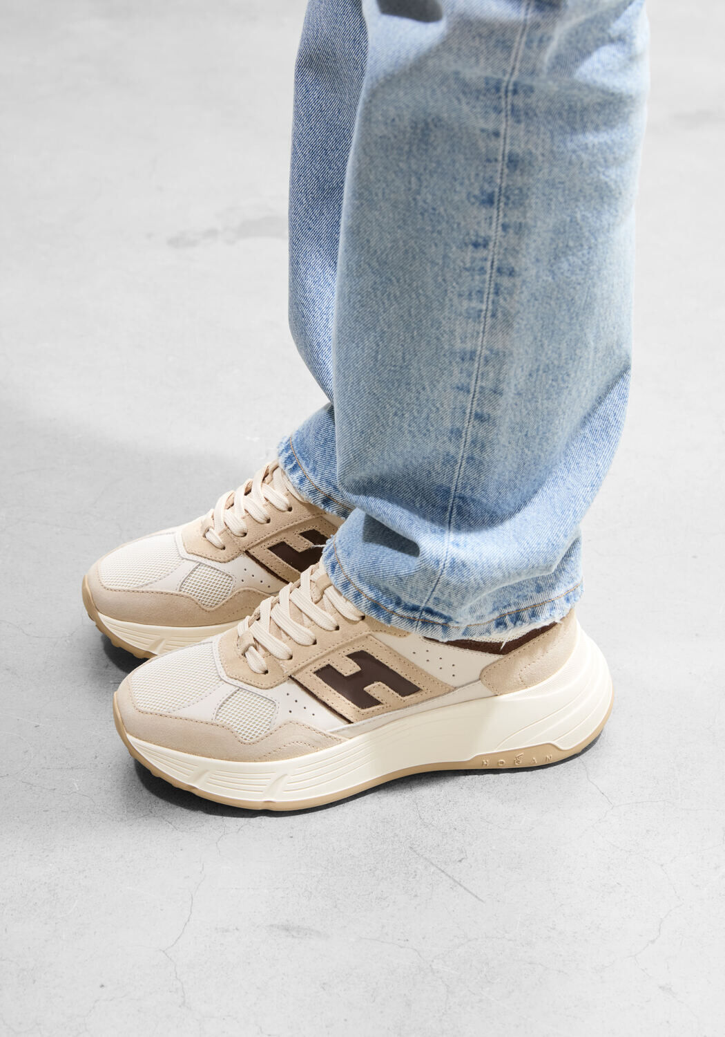 Beige HOGAN Lage sneakers H669 ALLACCIATO H - medium