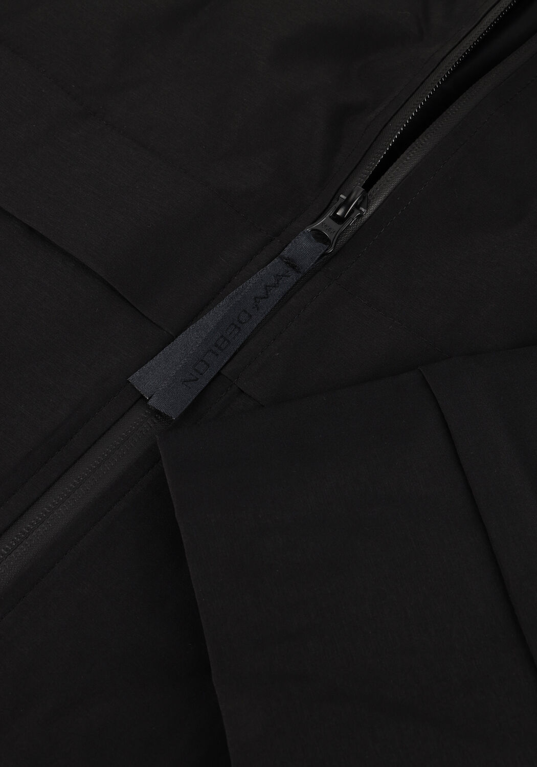 Zwarte DEBLON SPORTS Regenjas ROMY RAINCOAT - large