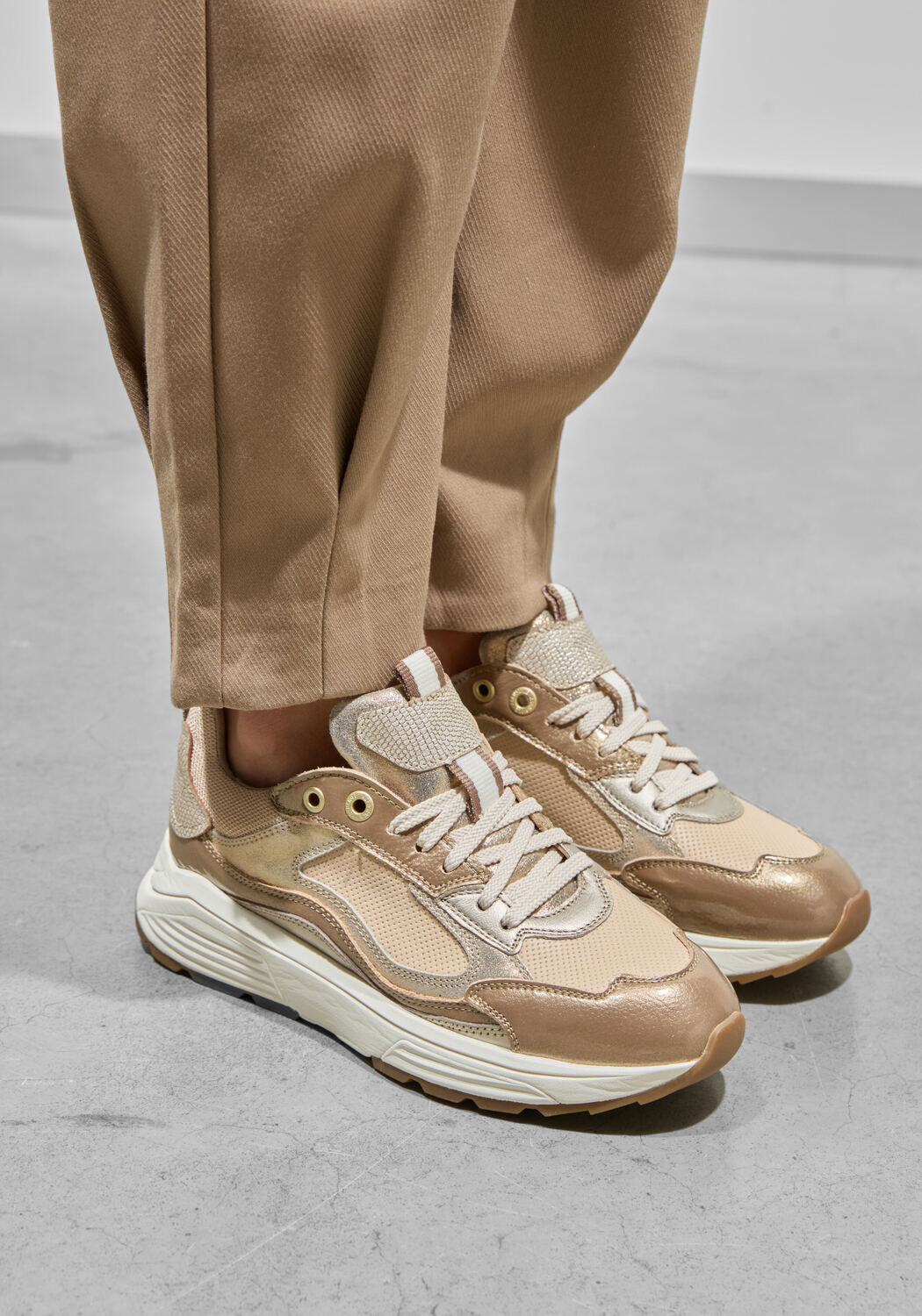 Taupe XSENSIBLE Lage sneakers MILAU - medium