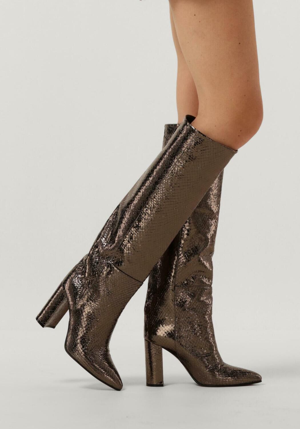 Van assem toral deals