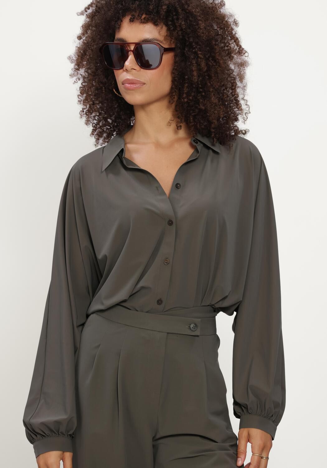 Olijf JAPAN TKY Blouses IWAI - large